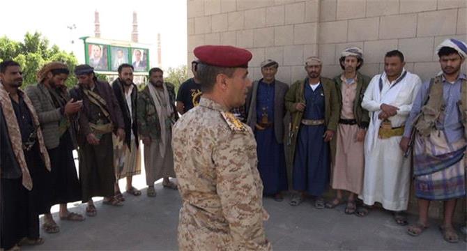 الحوثيون يستقبلون منشقين عسكريين من القوات الحكومية بينهم ضباط رفيعون في صنعاء