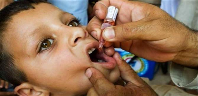 حملة تلقيح ضد شلل الأطفال في أفغانستان