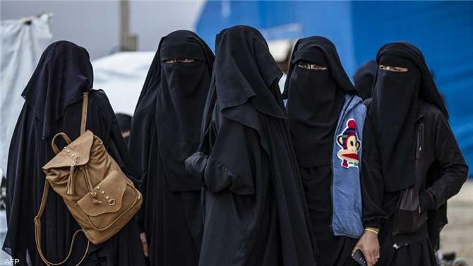 نساء داعش.. تحذيرات من نسخة نسائية 