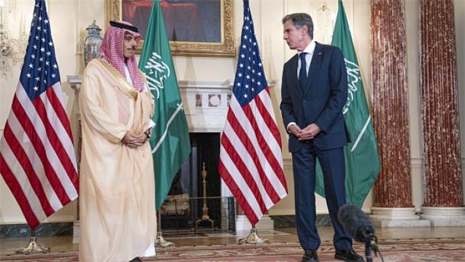 وزيرا الخارجية الأميركي والسعودي يبحثان جهود تعزيز الهدنة في اليمن