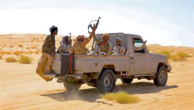رغم الهدنة.. صد هجمات برية للحوثي بـ3 مواقع يمنية