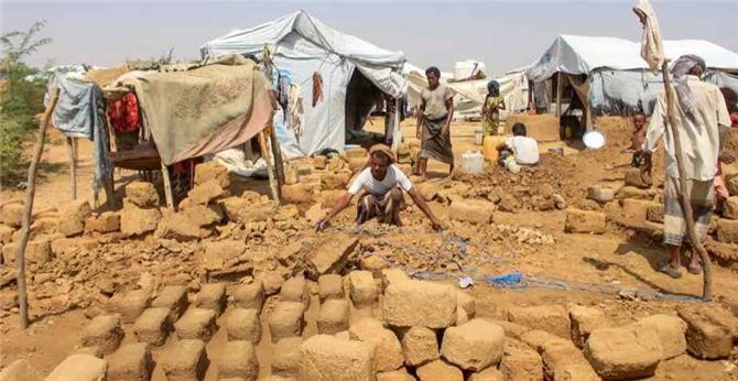 قتيلان و10 آلاف نازح اثر إعصار مداري في اليمن