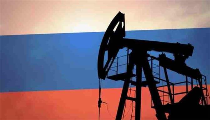روسيا تعلن خفضا إضافيا في إنتاجها النفطي