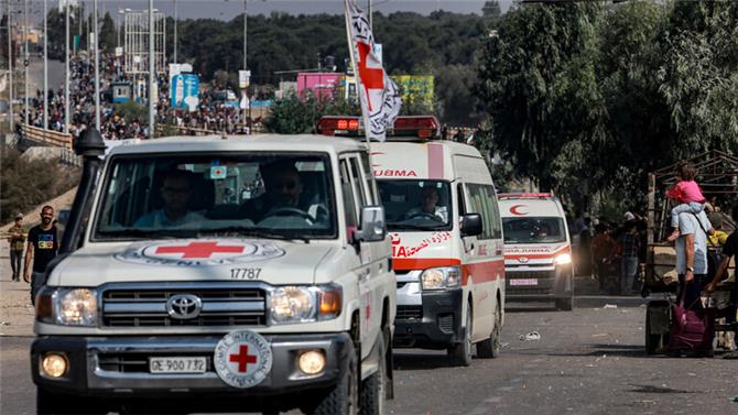 الصليب الأحمر يعلق على مقتل مسعفين اثنين في الهلال الأحمر الفلسطيني أثناء إنقاذهما طفلة
