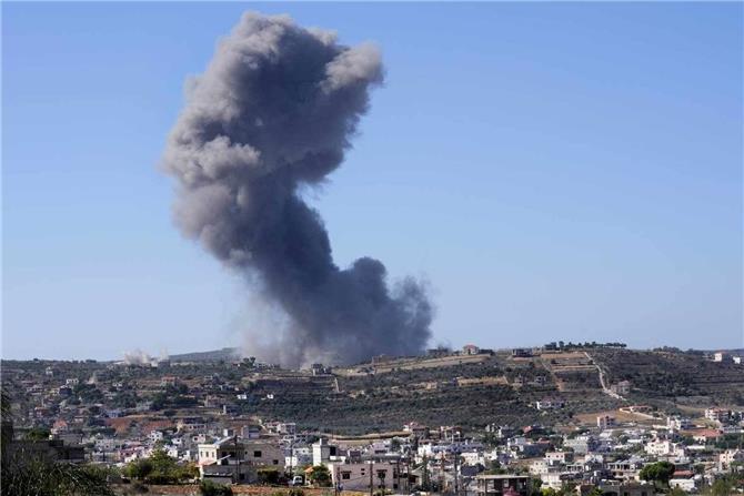 غارات إسرائيلية في عمق لبنان تستهدف أهدافًا للحزب والرد تم