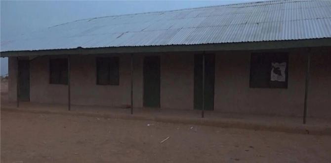 نيجيريا تحشد قواتها الأمنية للعثور على أكثر من 250 تلميذا مختطفين