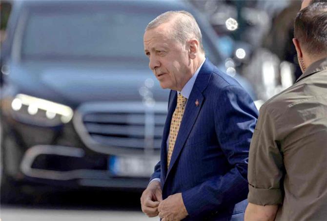 أردوغان يواجه تحديات جسيمة لكنه لا يزال في وضع آمن