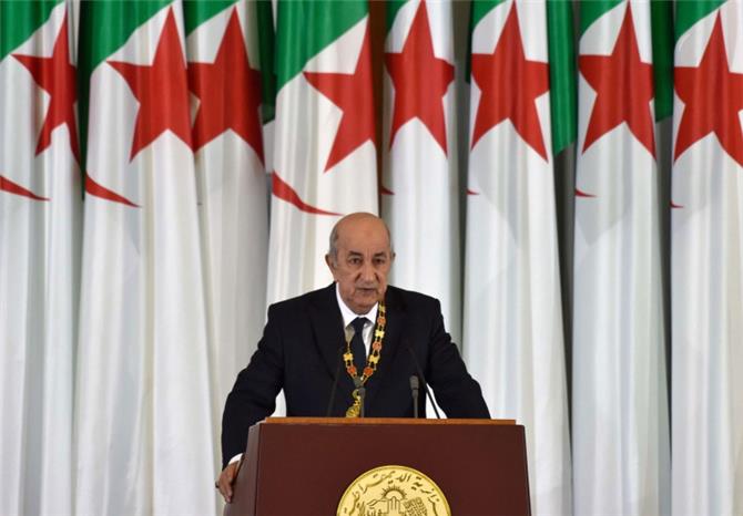 الشكوك الانتخابية تهز معسكر الرئيس الجزائري