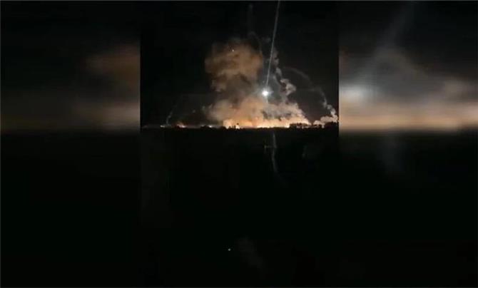 انفجارات ضخمة تهزّ قاعدة عسكرية للحشد جنوب بغداد