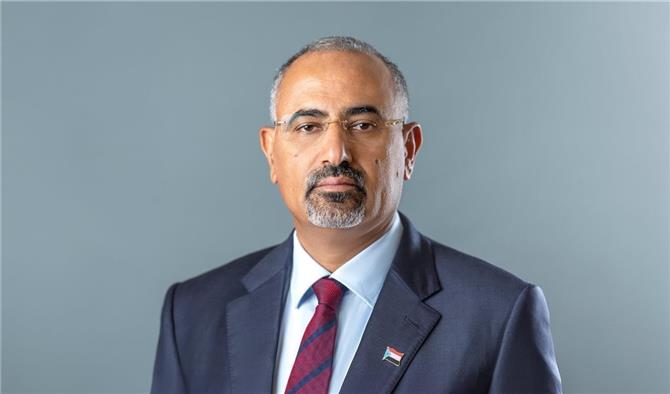 الرئيس الزُبيدي يصدر قراراً بإعادة تشكيل الهيئة التنفيذية بانتقالي محافظة شبوة 